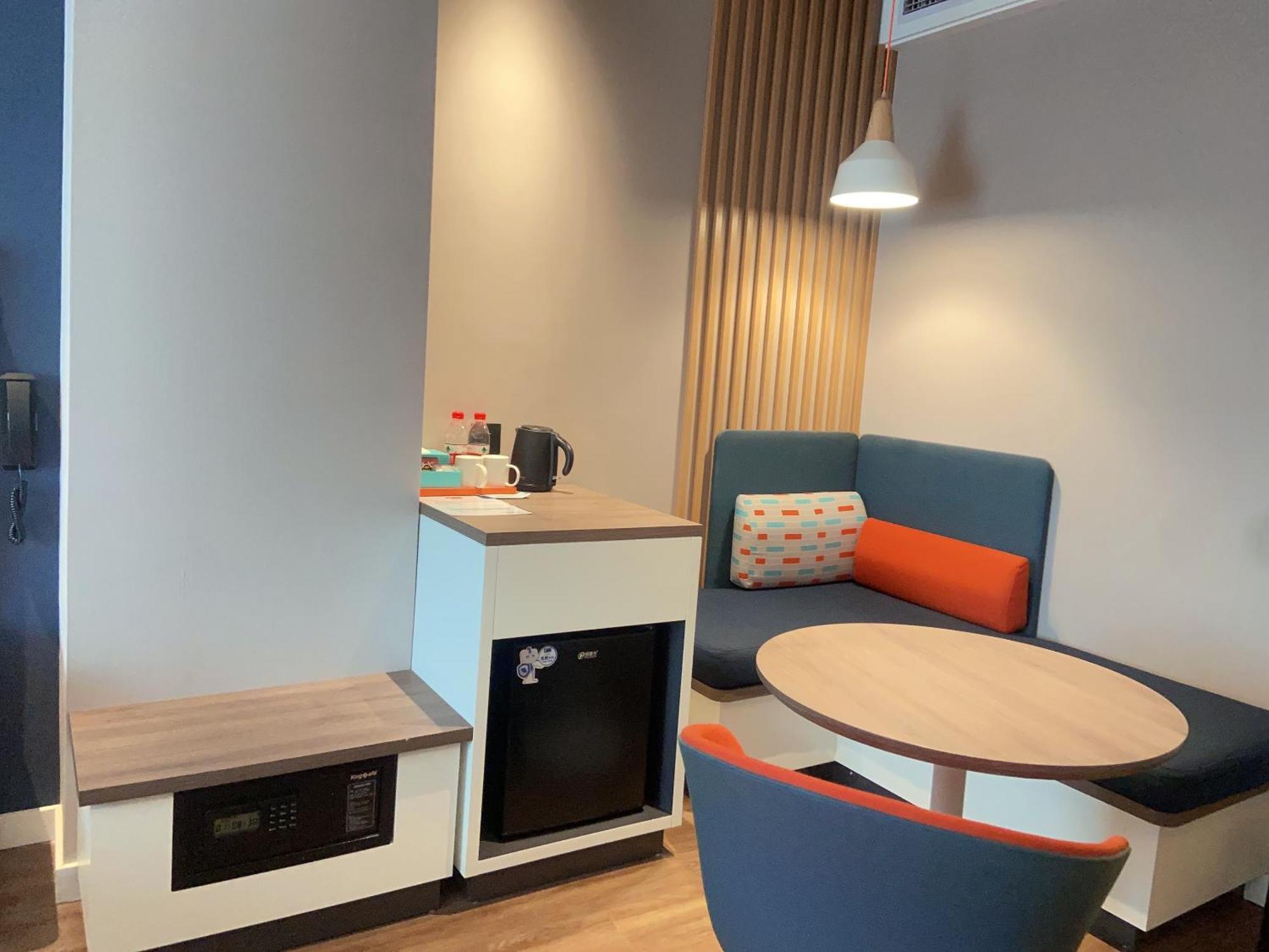 Holiday Inn Express Shanghai Expo Centre By Ihg מראה חיצוני תמונה