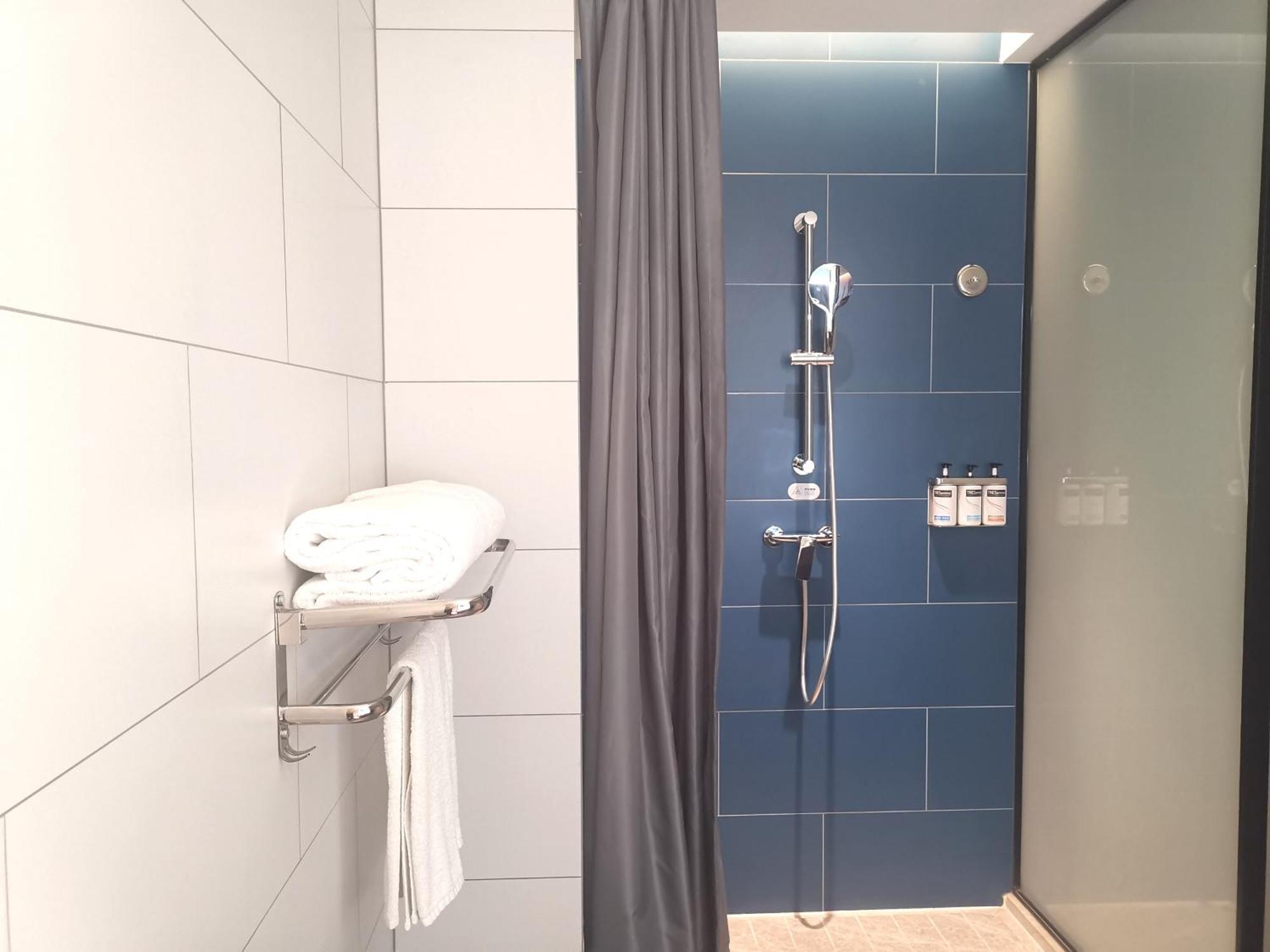Holiday Inn Express Shanghai Expo Centre By Ihg מראה חיצוני תמונה