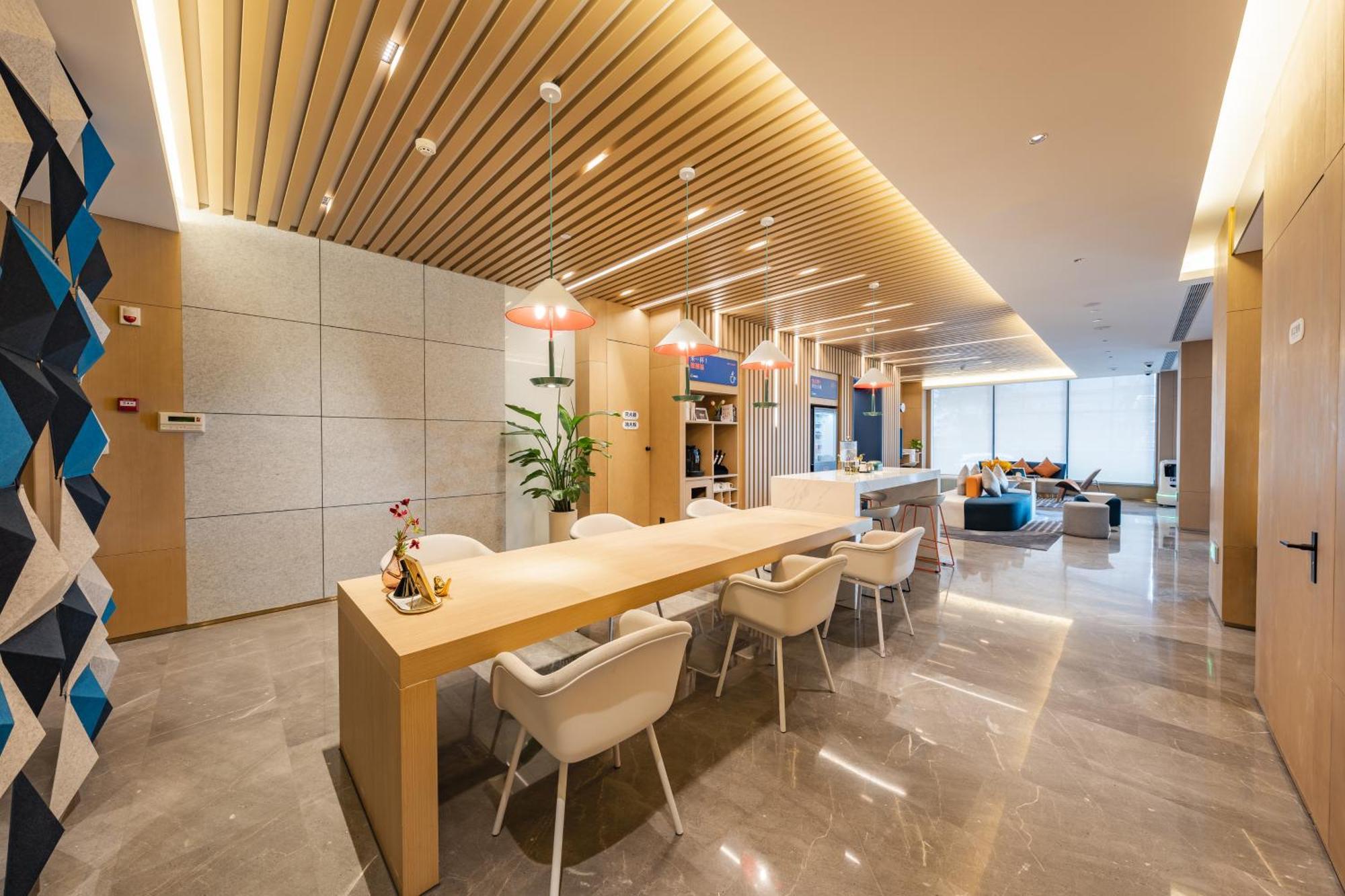 Holiday Inn Express Shanghai Expo Centre By Ihg מראה חיצוני תמונה